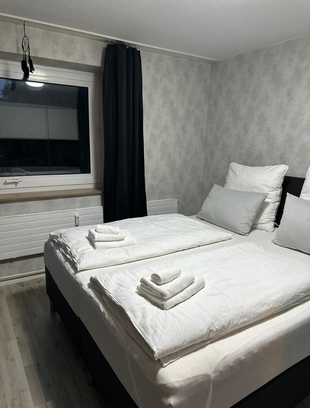 Fewo Am Deich 1 Zentral Mit Stadtblick Und Kontaktloser Check In Bremerhaven Buitenkant foto