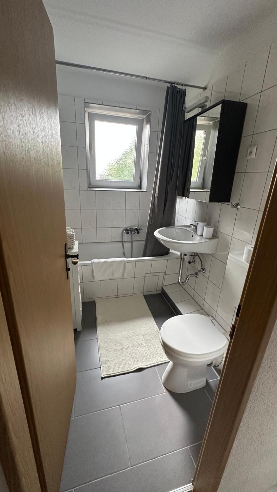 Fewo Am Deich 1 Zentral Mit Stadtblick Und Kontaktloser Check In Bremerhaven Buitenkant foto
