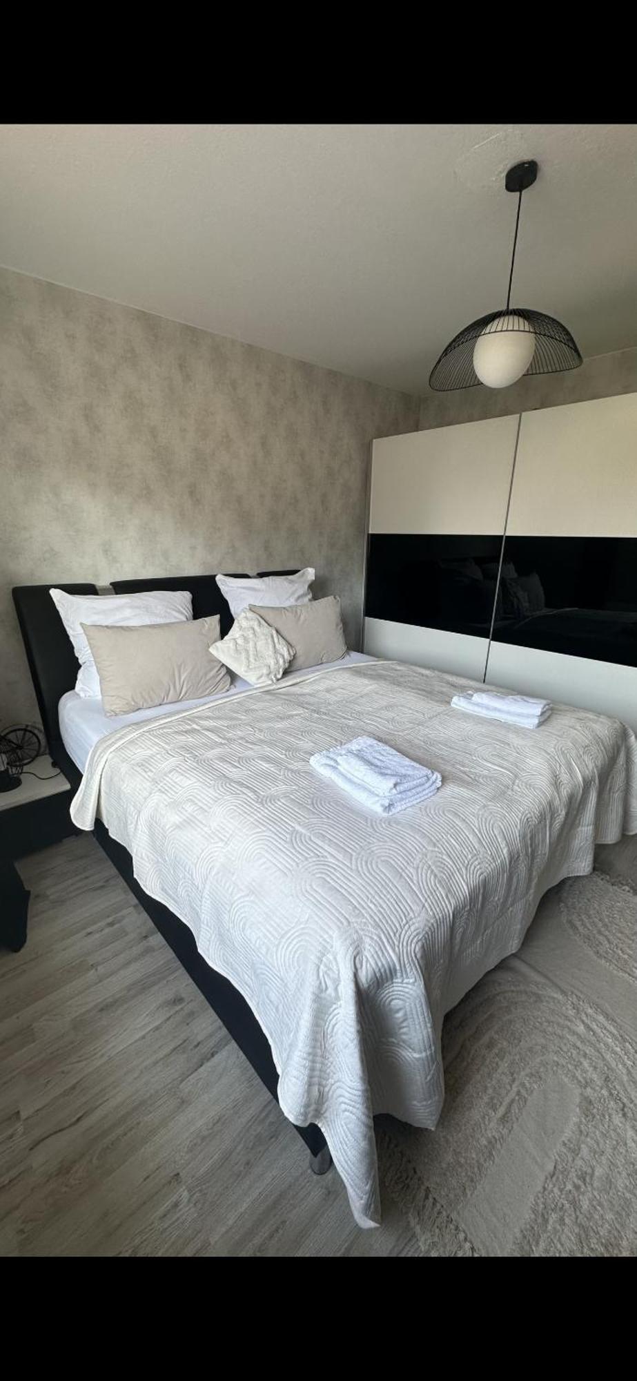 Fewo Am Deich 1 Zentral Mit Stadtblick Und Kontaktloser Check In Bremerhaven Buitenkant foto